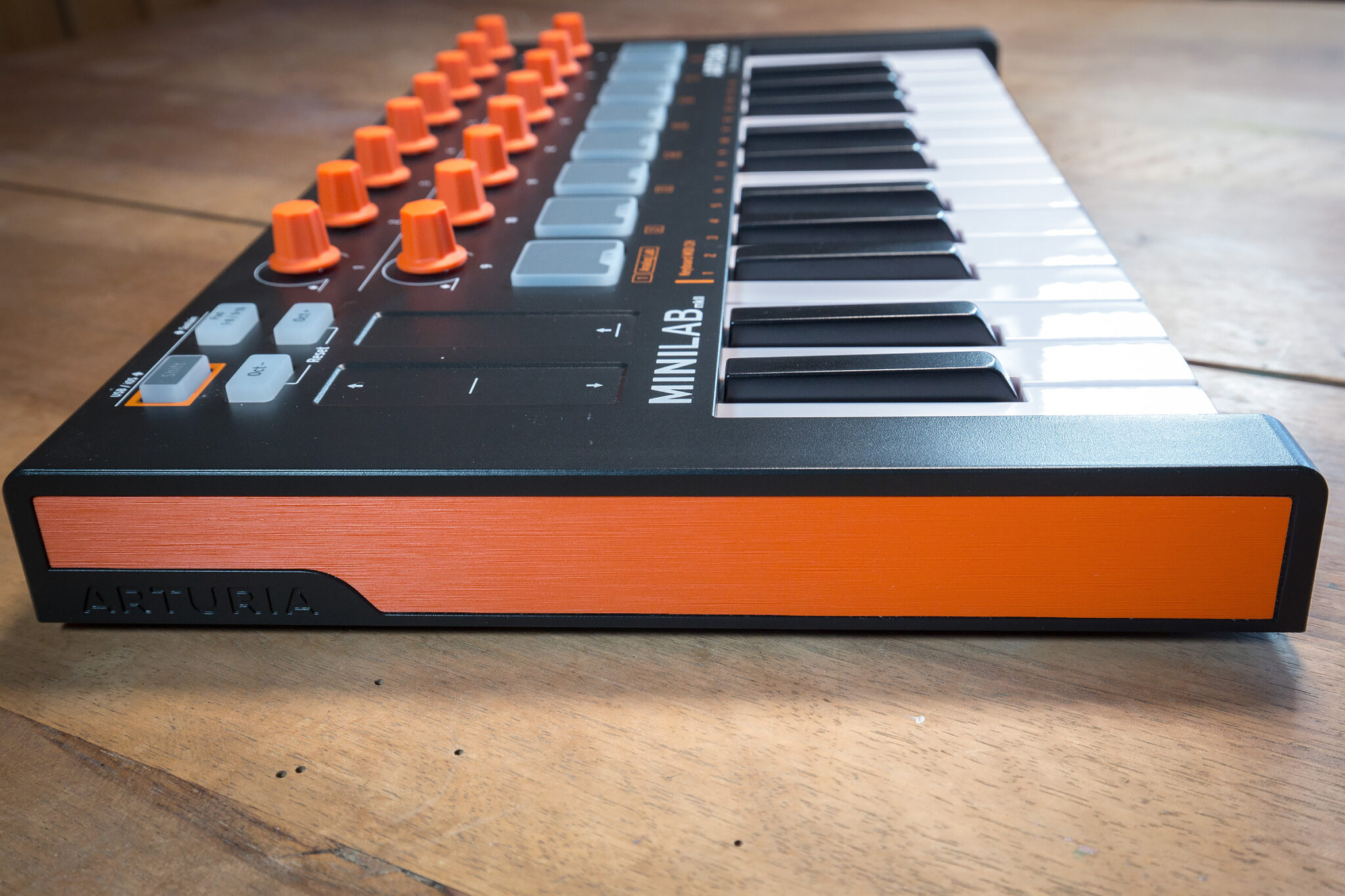 ARTURIA MINILAB MKII ORANGE EDITION: THE POWER YOU DON’T EXPECT! (ENG ...